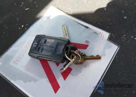 2021 Chevrolet Silverado 1500 2Wd Short Bed Custom z USA, uszkodzony, nr VIN 1GCPWBEK1MZ250755